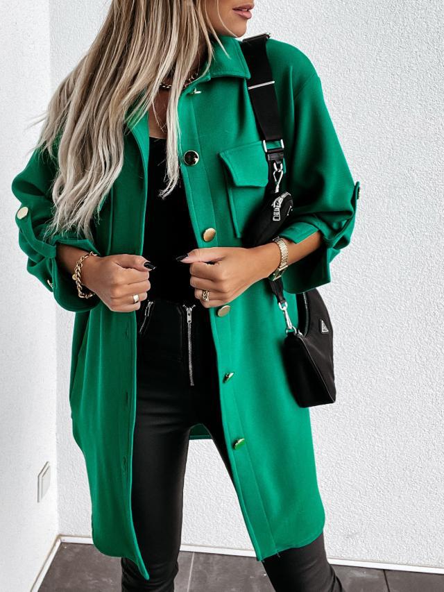 Kvinnors Oversized Skjorta Jacka med Praktiska Fickor och Modernt Snitt Mirla-Eva Jonsson