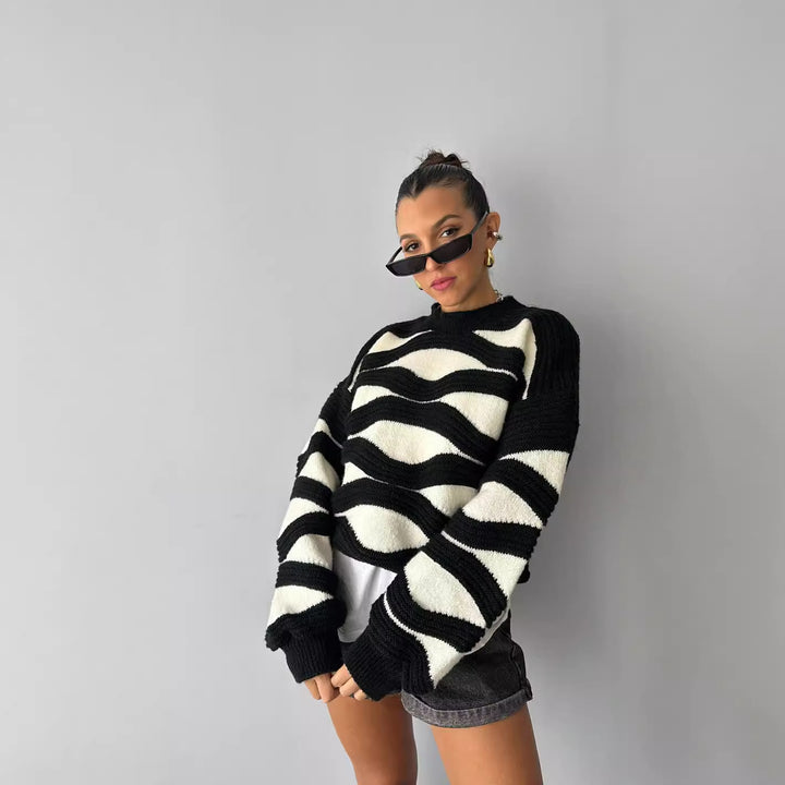 Kvinnors Oversized Stickad Tröja med Vågmönster Mirla-Eva Jonsson