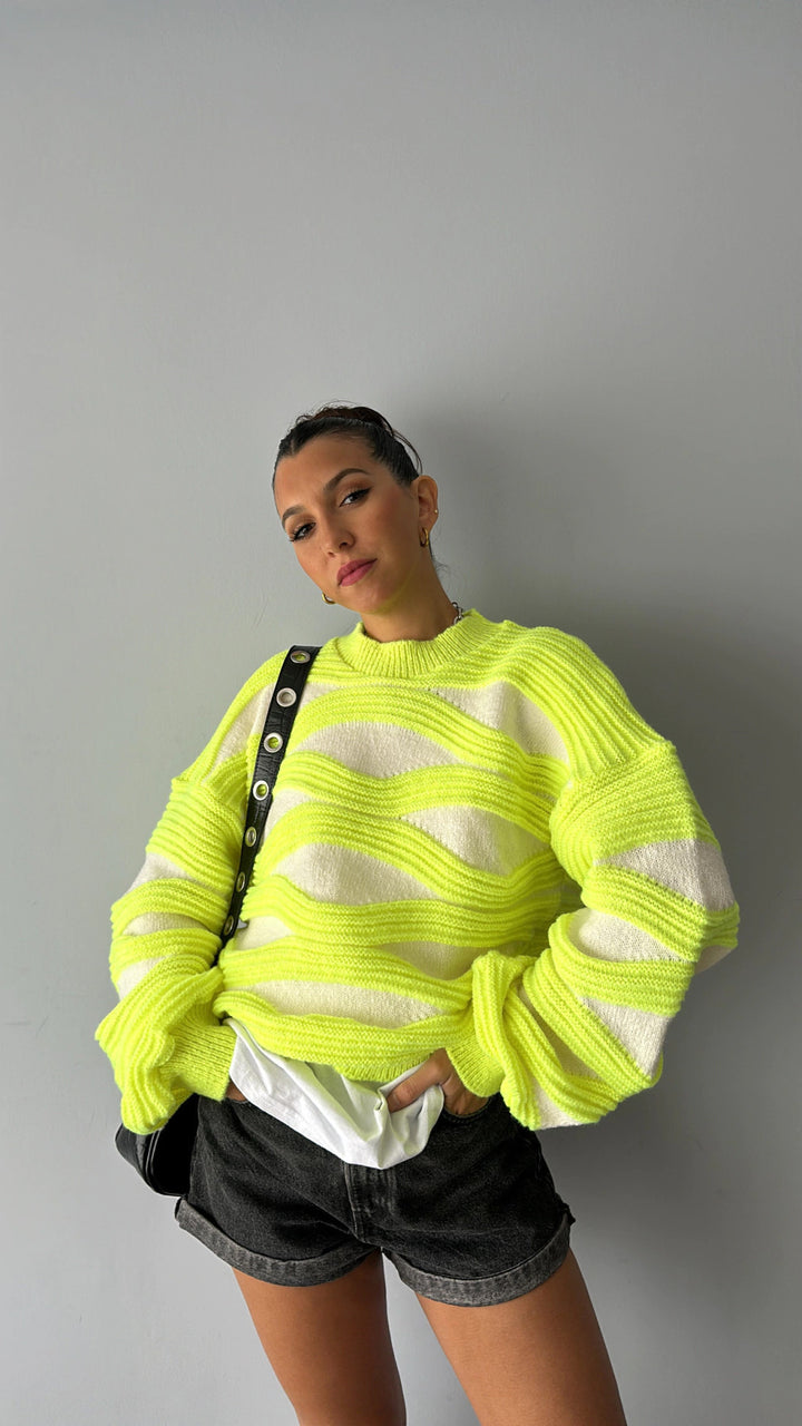 Kvinnors Oversized Stickad Tröja med Vågmönster Mirla-Eva Jonsson
