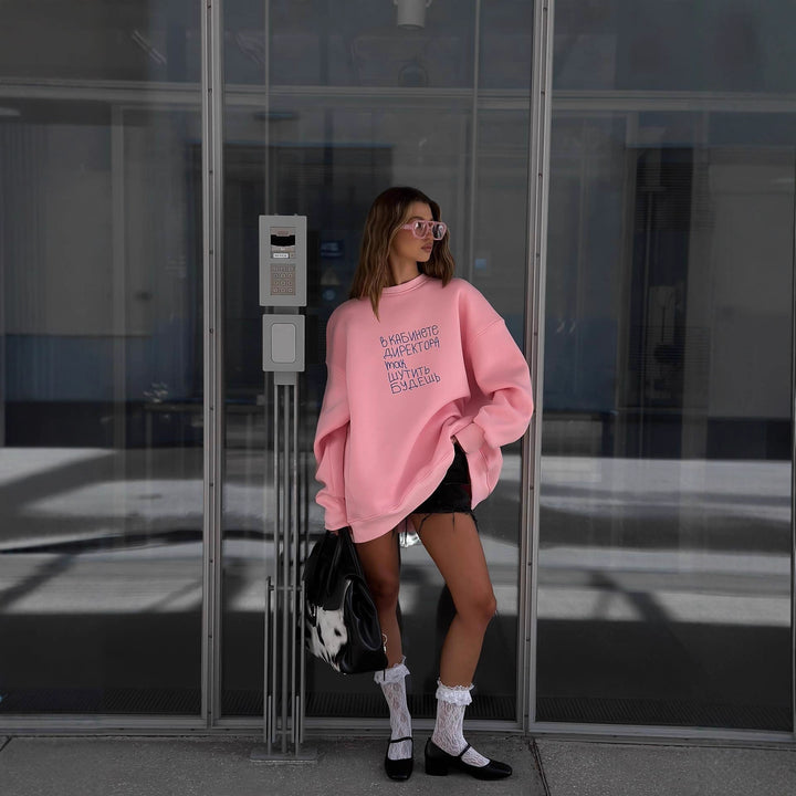 Kvinnors Oversized Sweatshirt med Kreativ Text Mirla-Eva Jonsson