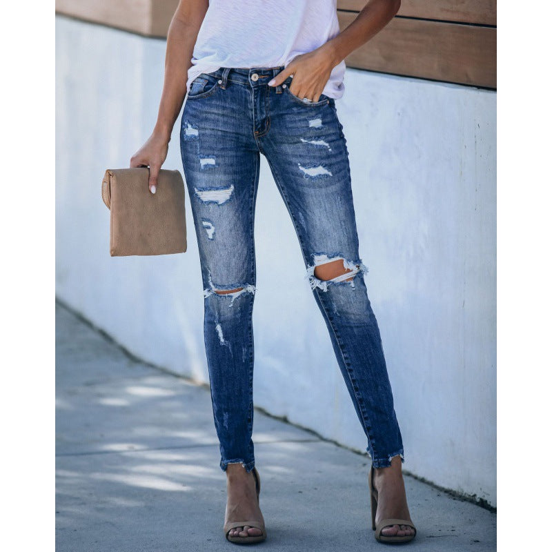 Kvinnors Skinny Jeans med trendig förstörd look och figurnära skärning Mirla-Eva Jonsson