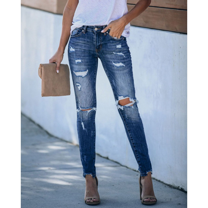 Kvinnors Skinny Jeans med trendig förstörd look och figurnära skärning Mirla-Eva Jonsson