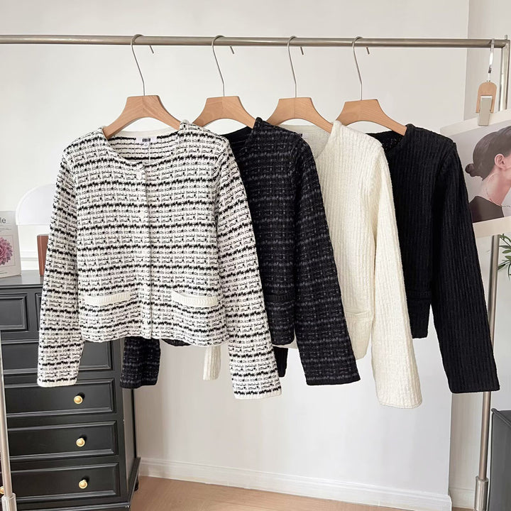 Kvinnors Snygga Stickade Kcardigan med Texturerat Mönster Mirla-Eva Jonsson
