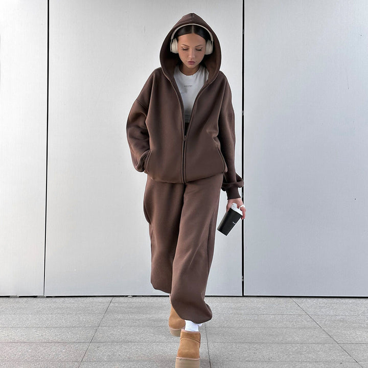 Kvinnors Sportig Hoodie och Joggingbyxor Set Mirla-Eva Jonsson