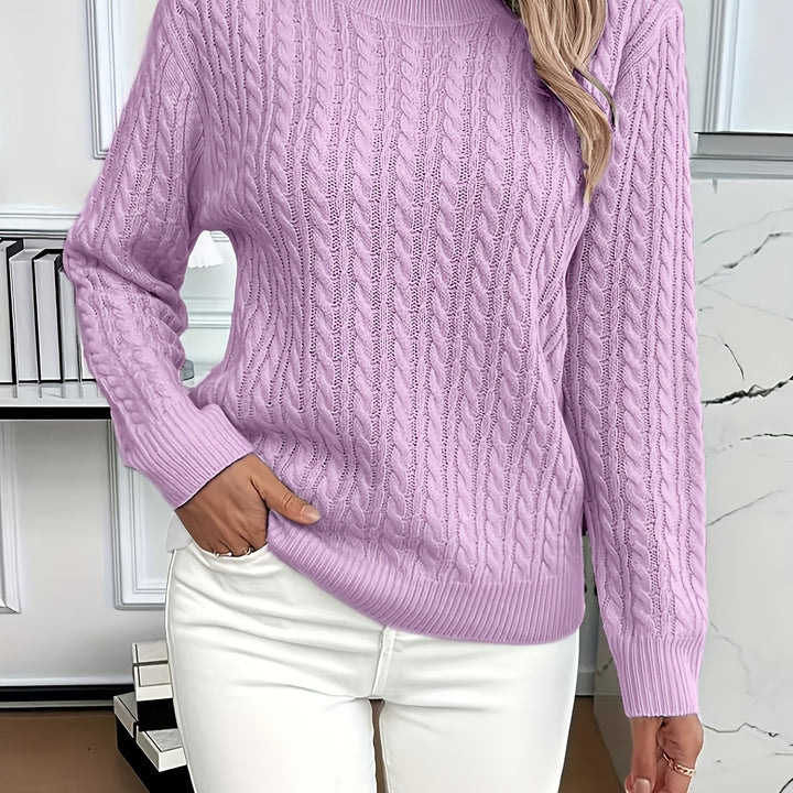 Kvinnors Stickad Tröja med Elegant Kabel Design Mirla-Eva Jonsson