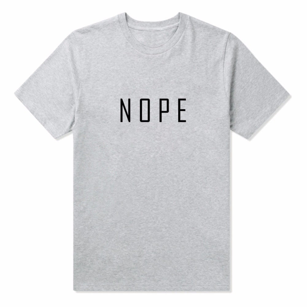 Kvinnors T-shirt med modern iögonfallande text Mirla-Eva Jonsson