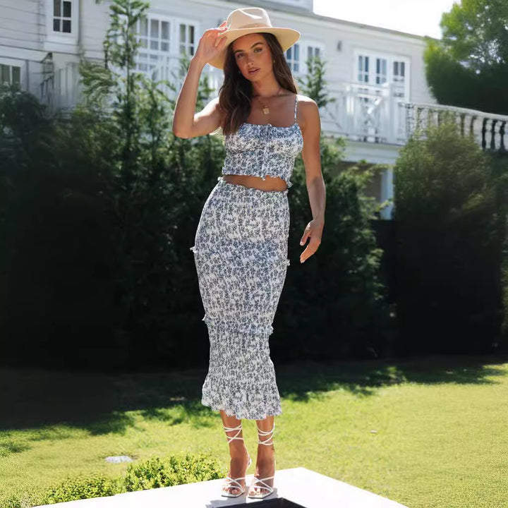 Kvinnors Tvådelat Set bestående av Crop Top och Midi Kjol med Blommönster Mirla-Eva Jonsson