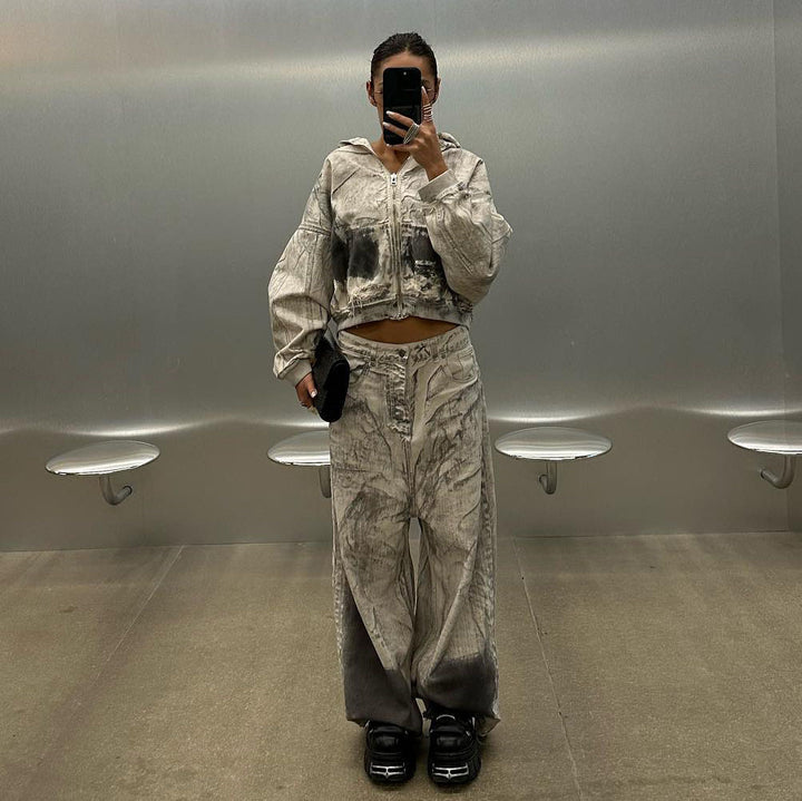 Kvinnors Urban Oversized Hoodie med Grafisk Design Mirla-Eva Jonsson