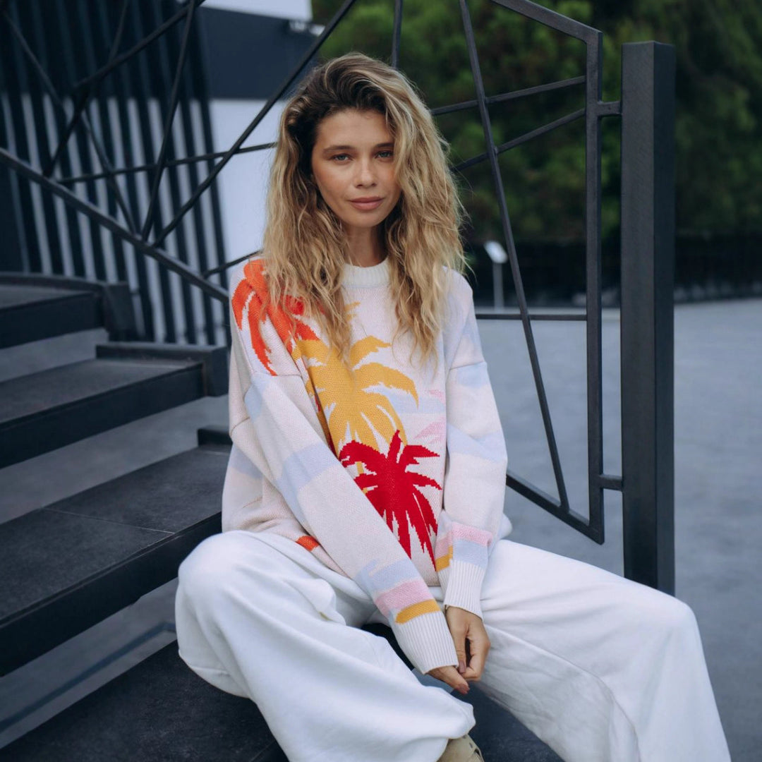 Kvinnors Urban Sweatshirt med iögonfallande palmdesign Mirla-Eva Jonsson