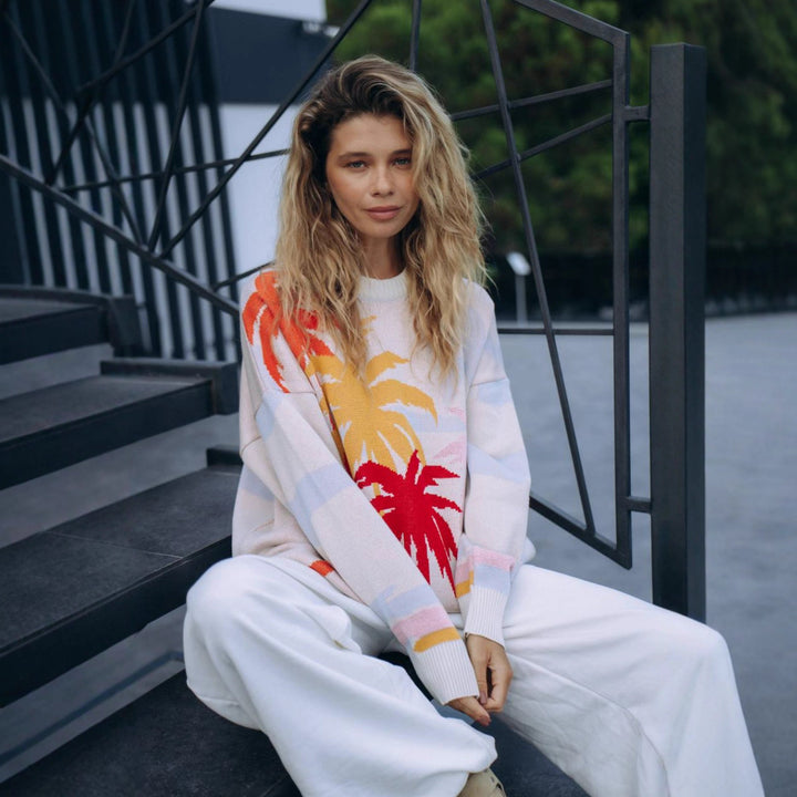 Kvinnors Urban Sweatshirt med iögonfallande palmdesign Mirla-Eva Jonsson