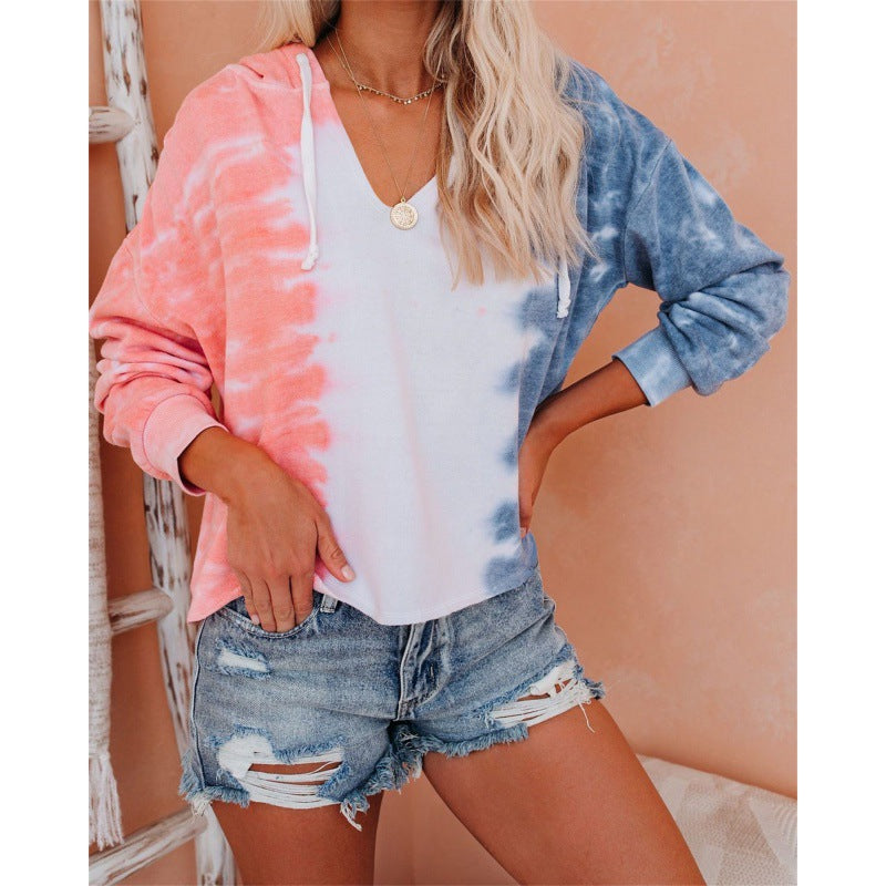 Kvinnors V-hals hoodie med tie-dye-design Mirla-Eva Jonsson