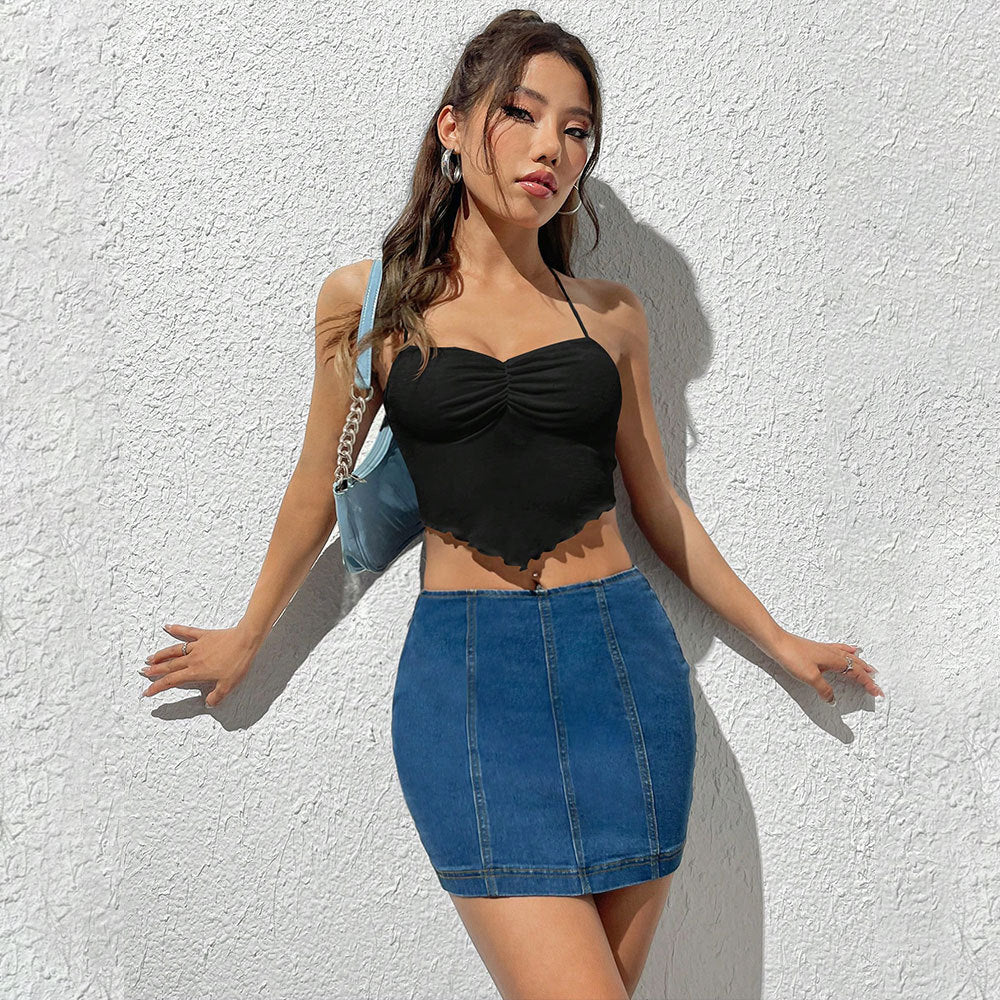 Kvinnors ärmlös crop top med volanger och dekorativt spetskant Mirla-Eva Jonsson