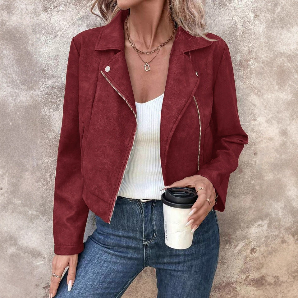 Kvinnors avslappnad faux läder bikerjacka med modern passform och eleganta detaljer Mirla-Eva Jonsson