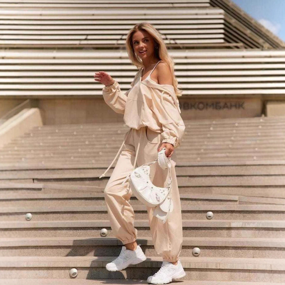 Kvinnors avslappnad hoodie och joggingset Mirla-Eva Jonsson