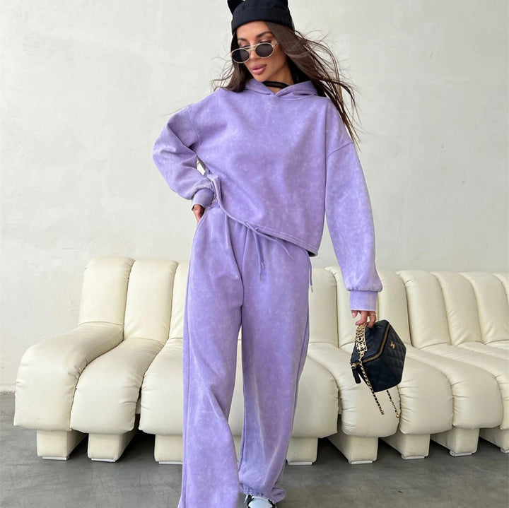 Kvinnors avslappnad hoodie set med vida byxor och elastisk midja Mirla-Eva Jonsson
