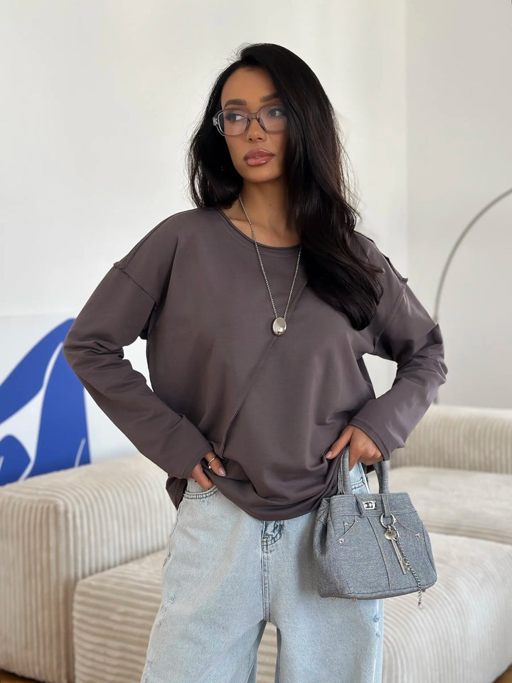 Kvinnors avslappnad långärmad skjorta med modern skärning och lös passform Mirla-Eva Jonsson
