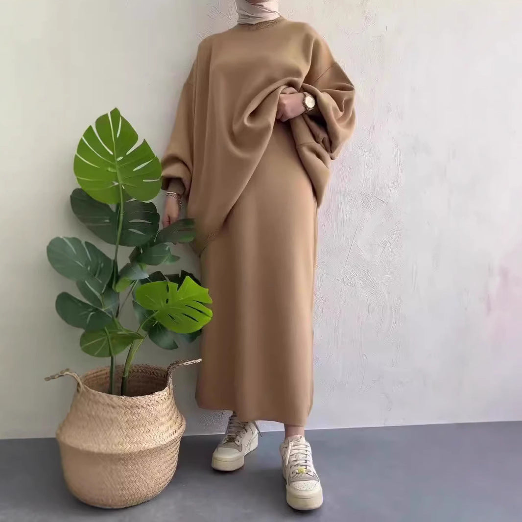 Kvinnors avslappnad maxi klänning med oversize skärning och eleganta detaljer Mirla-Eva Jonsson