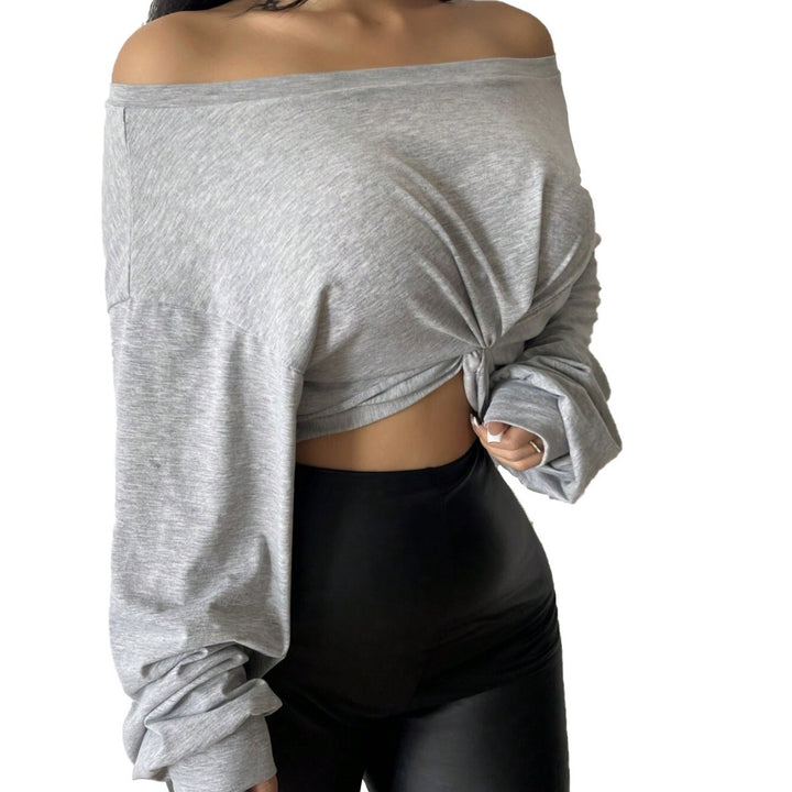 Kvinnors avslappnad oversize crop top med knuten design Mirla-Eva Jonsson
