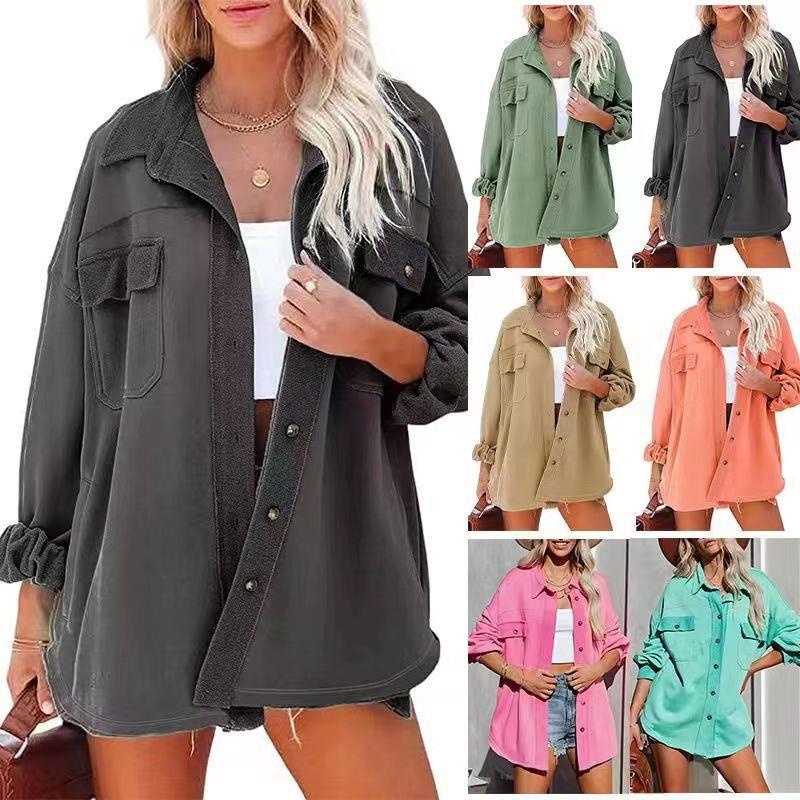Kvinnors avslappnad oversize skjortjacka med praktiska fickor och modern skärning Mirla-Eva Jonsson