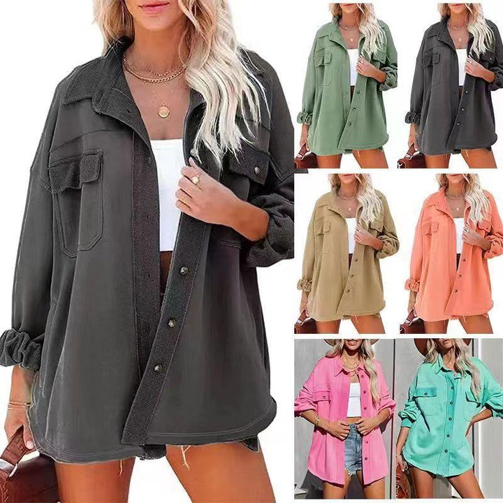 Kvinnors avslappnad oversize skjortjacka med praktiska fickor och modern skärning Mirla-Eva Jonsson