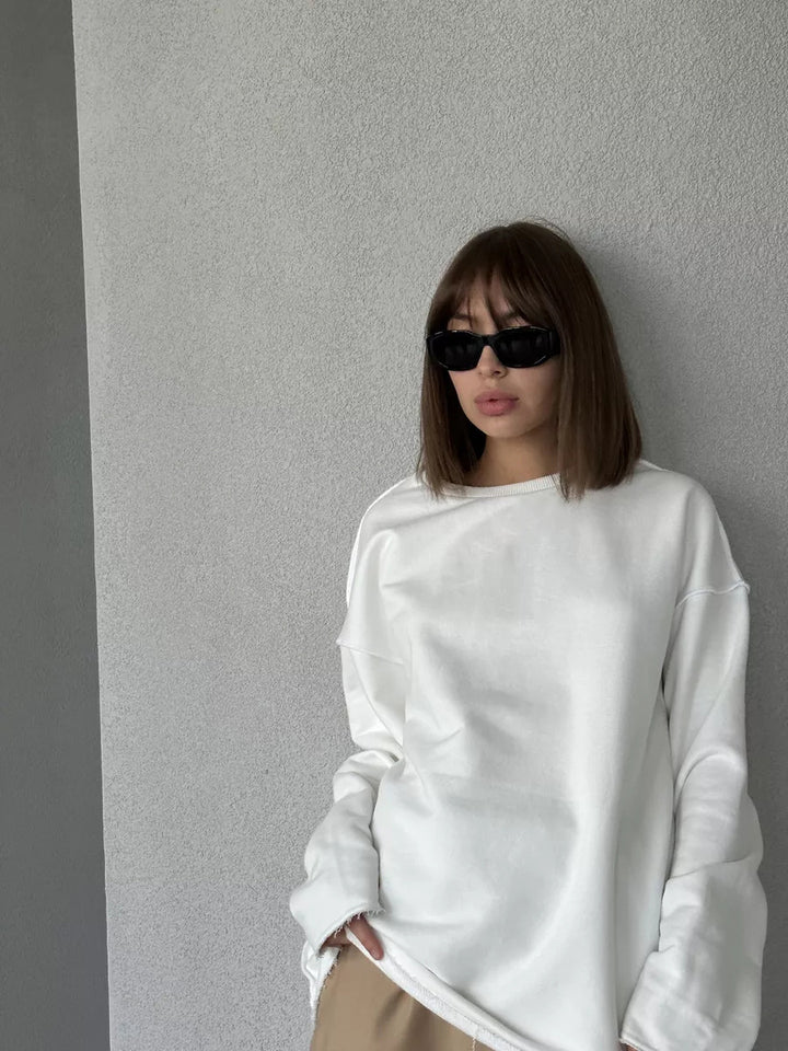 Kvinnors avslappnad oversize tröja med bred skärning och texturerad tyg Mirla-Eva Jonsson