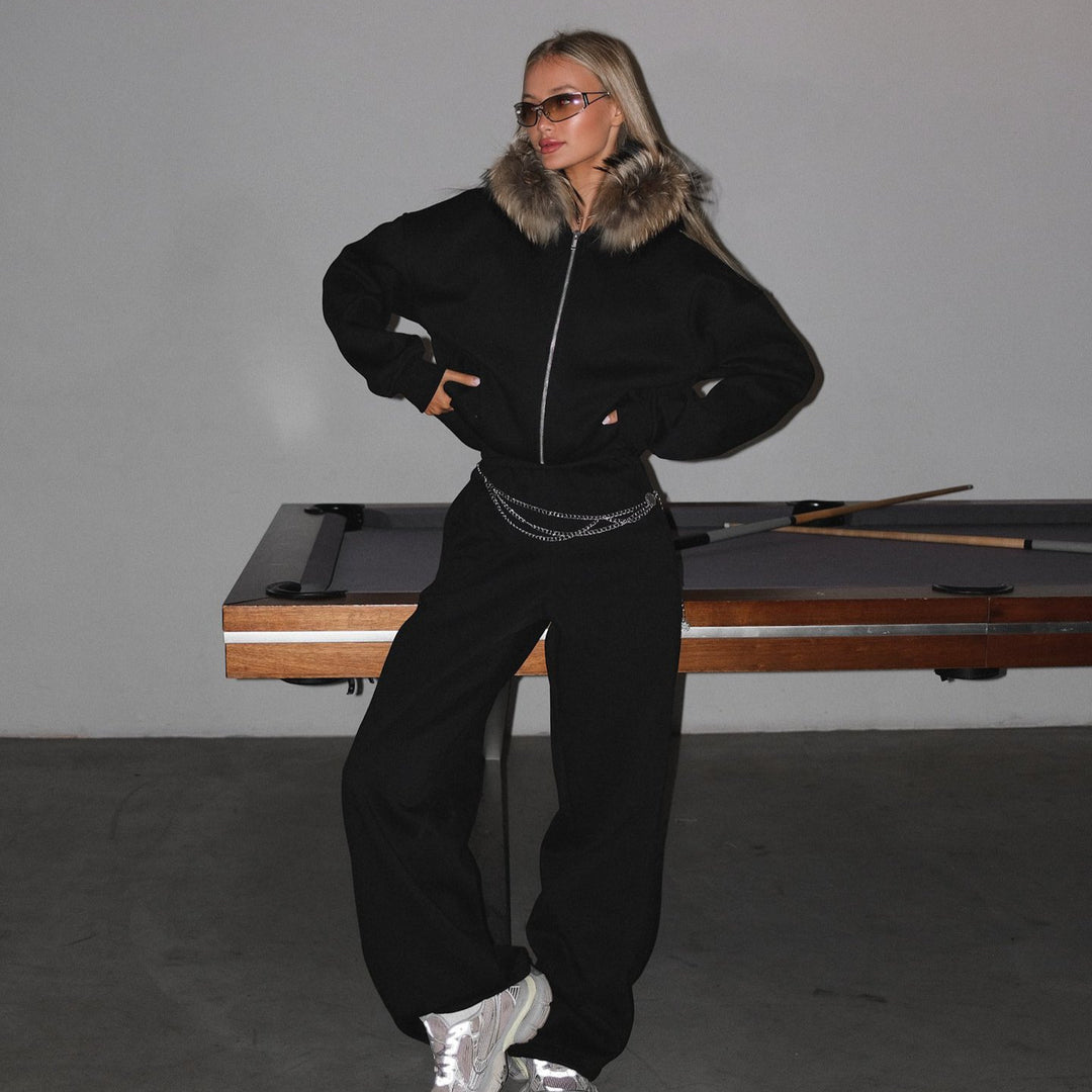 Kvinnors avslappnad oversized hoodie med dragkedja och sidofickor Mirla-Eva Jonsson