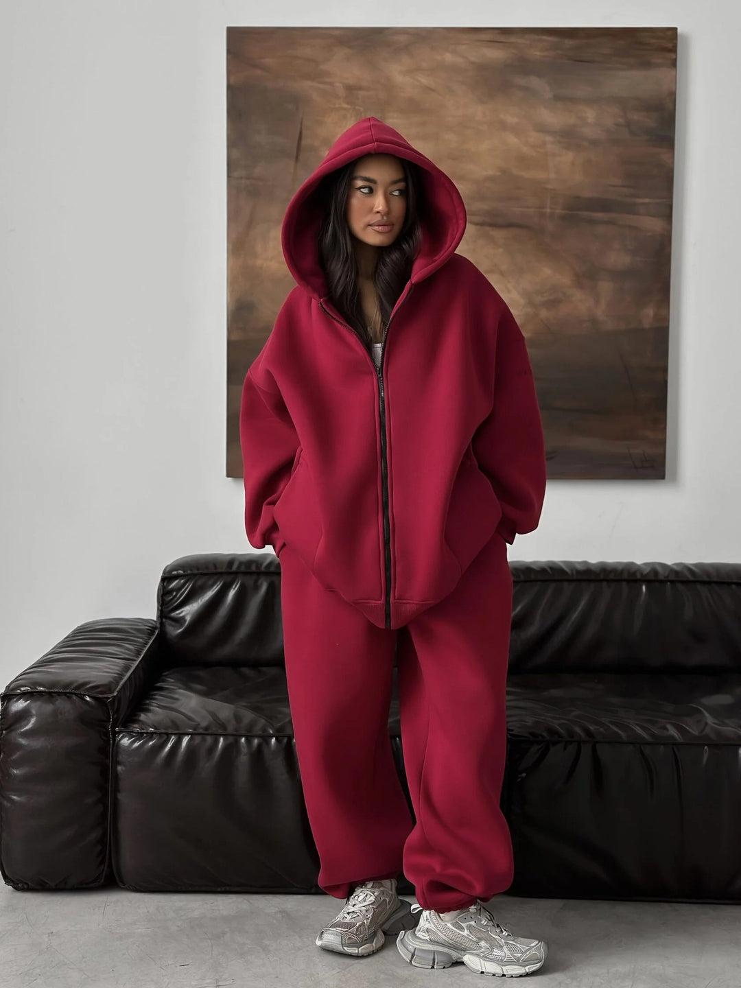 Kvinnors avslappnad oversized hoodie och jogger-set med elastiska manschetter och bekväm passform-Eva Jonsson