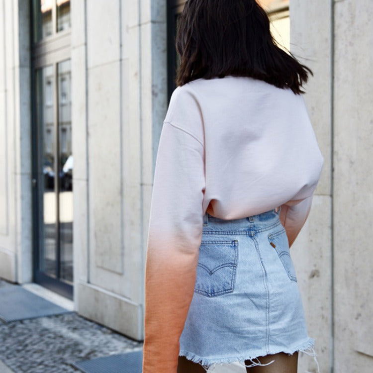 Kvinnors avslappnad passform sweatshirt med gradient och avslappnad stil Mirla-Eva Jonsson