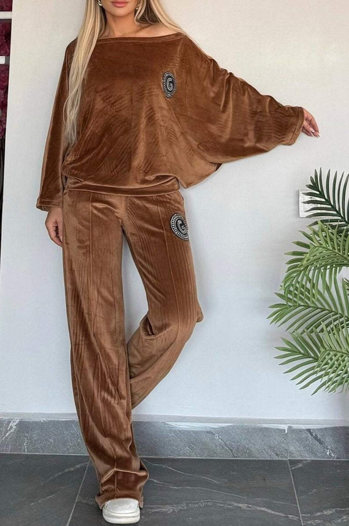 Kvinnors avslappnad sammet loungewear set med mjuk skärning Mirla-Eva Jonsson