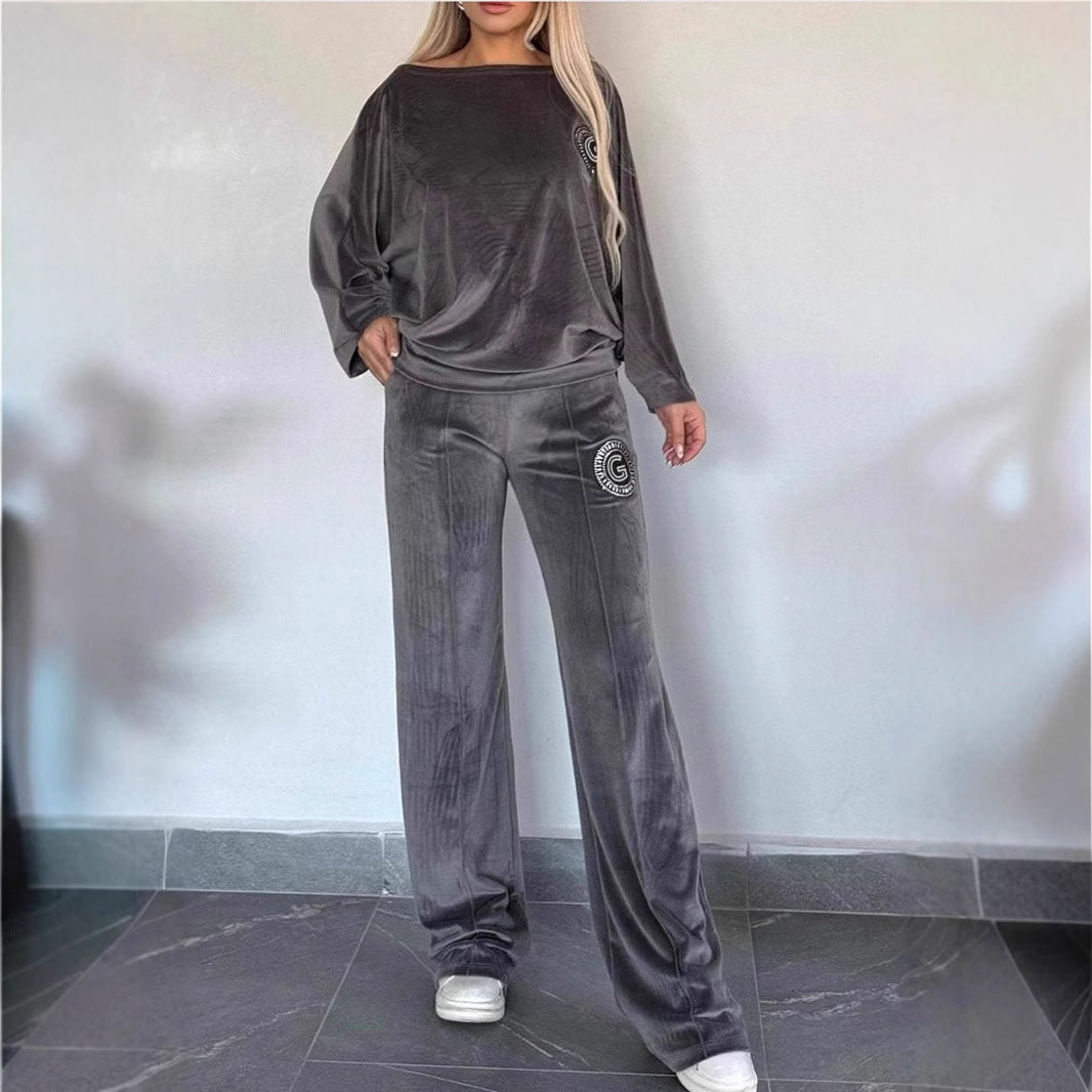 Kvinnors avslappnad sammet loungewear set med mjuk skärning Mirla-Eva Jonsson