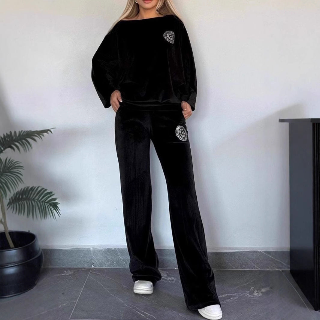 Kvinnors avslappnad sammet loungewear set med mjuk skärning Mirla-Eva Jonsson