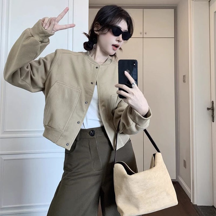 Kvinnors avslappnad stickad cardigan med bekväm passform Mirla-Eva Jonsson