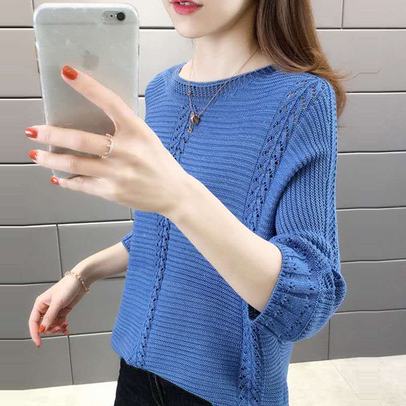 Kvinnors avslappnad stickad tröja med delikata detaljer Mirla-Eva Jonsson