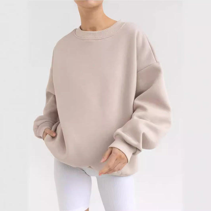 Kvinnors avslappnad sweatshirt med breda axlar och mjukt foder Mirla-Eva Jonsson