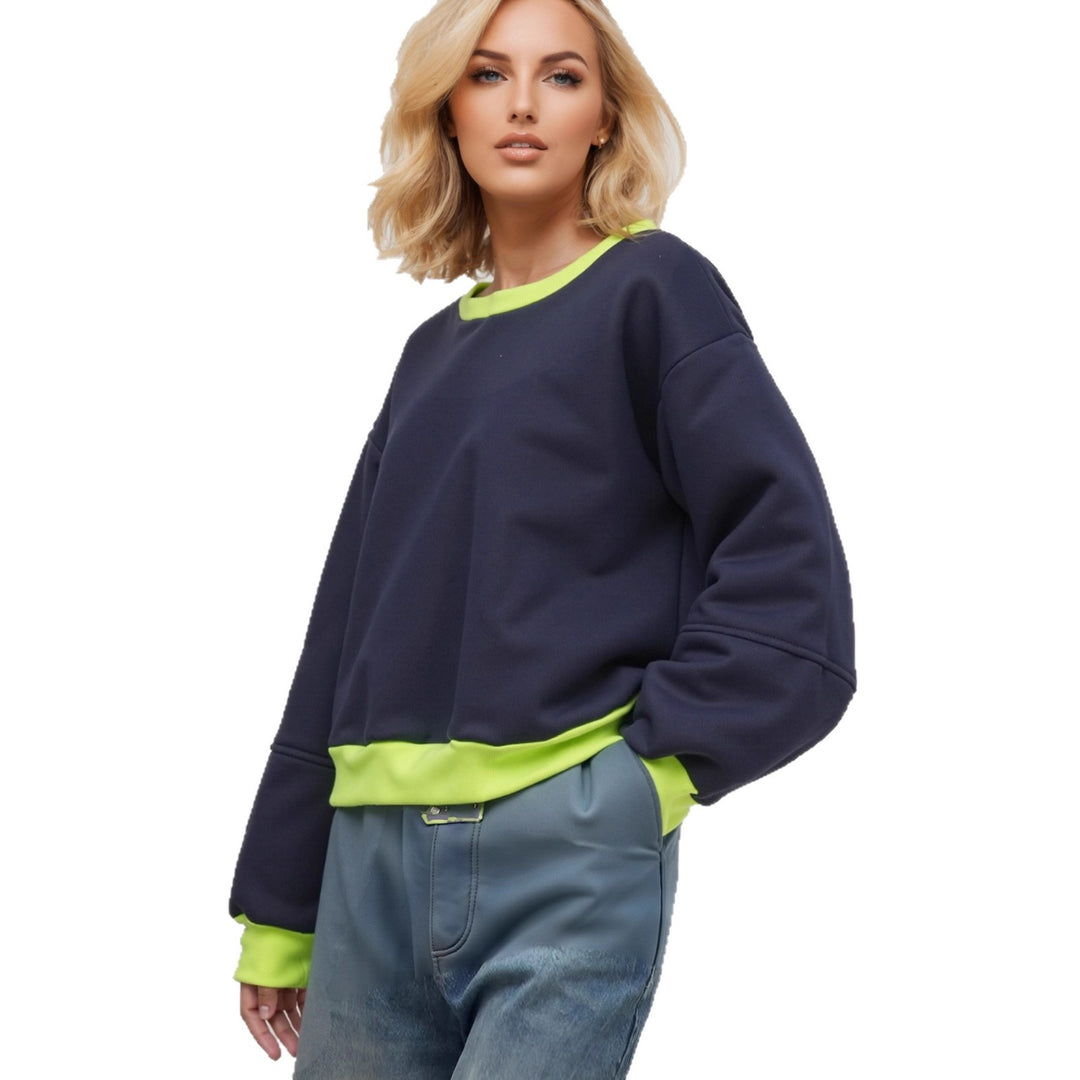 Kvinnors avslappnad sweatshirt med kontrasterande mudd och modern skärning Mirla-Eva Jonsson
