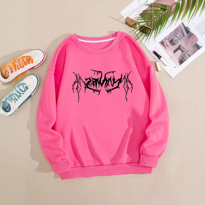 Kvinnors avslappnad sweatshirt med modern grafisk design Mirla-Eva Jonsson