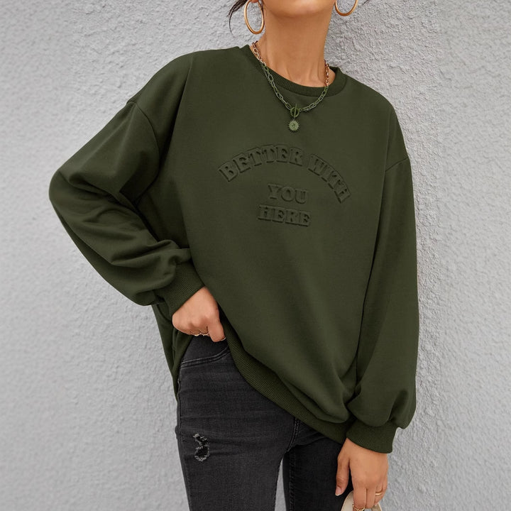 Kvinnors avslappnad sweatshirt med prägling lettering Mirla-Eva Jonsson