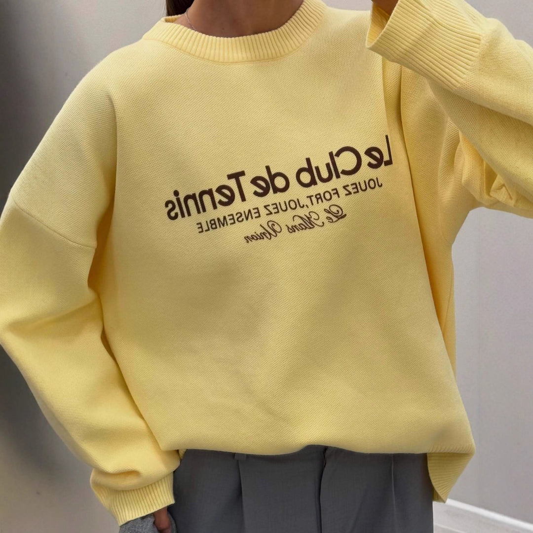 Kvinnors avslappnad tie-dye sweatshirt med djup halsringning Mirla-Eva Jonsson