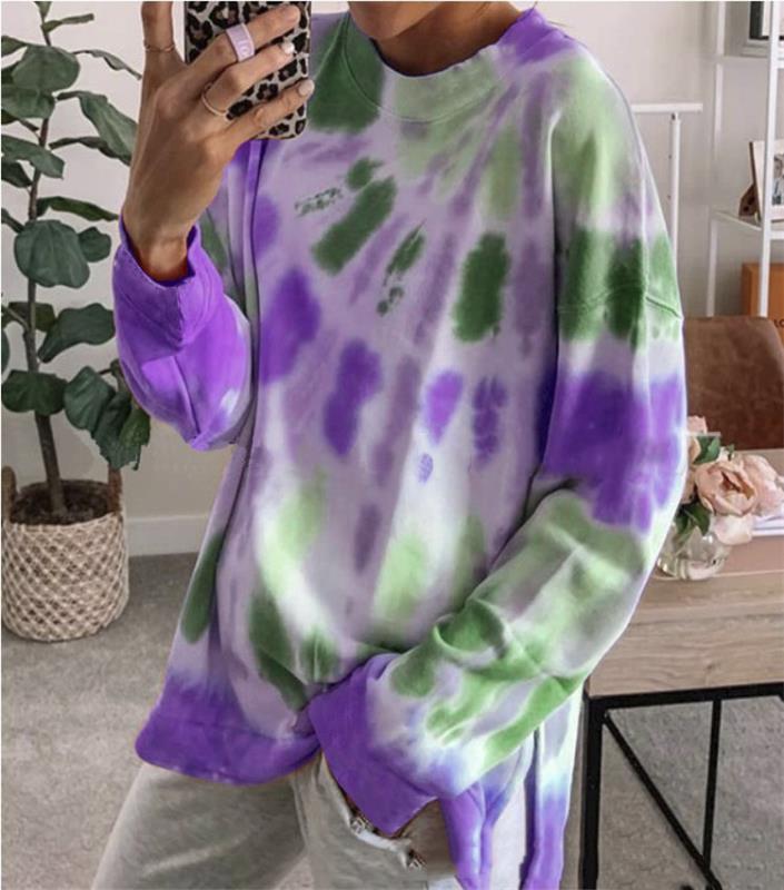 Kvinnors avslappnad tie-dye sweatshirt med oversized skärning och bekväm rund halsringning Mirla-Eva Jonsson