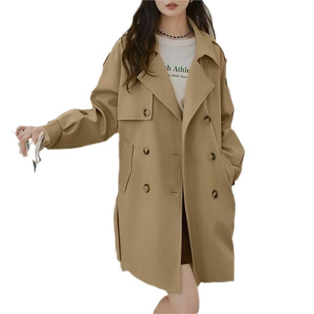 Kvinnors avslappnad trench coat med bälte och klassiska knappdetaljer Mirla-Eva Jonsson