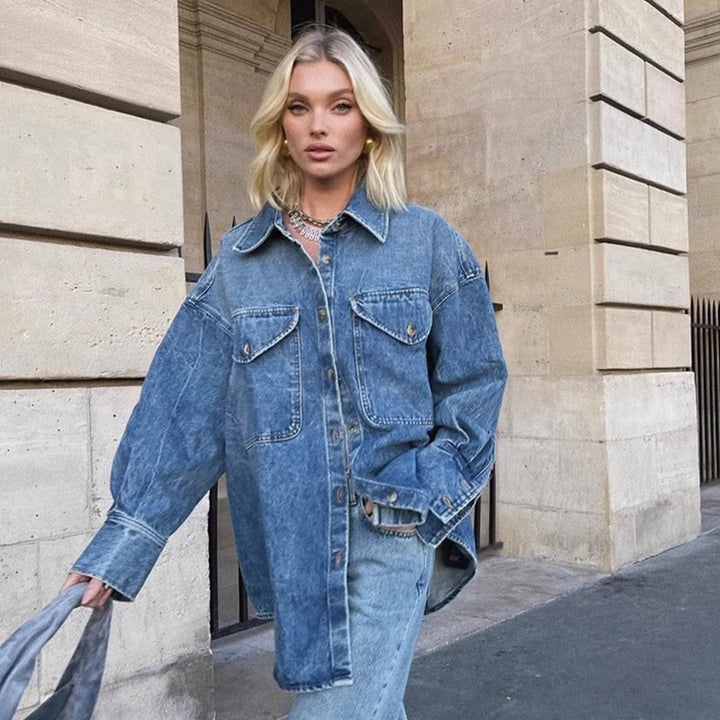 Kvinnors avslappnad ytterjacka gjord av högkvalitativ denim Mirla-Eva Jonsson