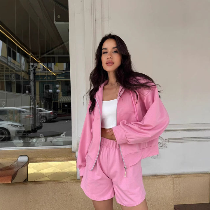 Kvinnors avslappnad zip hoodie och shorts set Mirla-Eva Jonsson