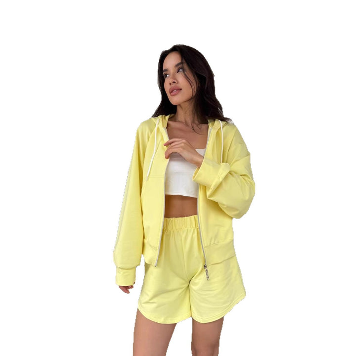 Kvinnors avslappnad zip hoodie och shorts set Mirla-Eva Jonsson