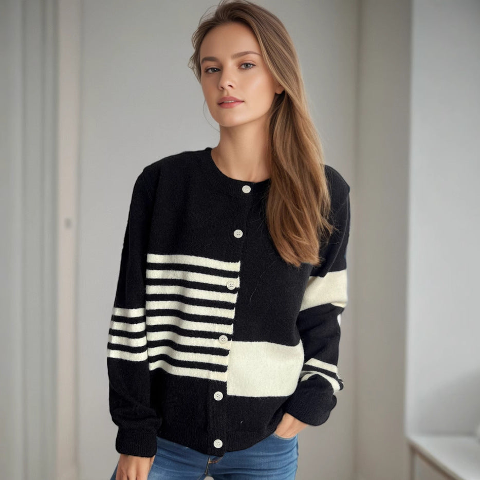 Kvinnors avslappnade cardigan med kontrasterande ränder och eleganta knapprar detalj Mirla-Eva Jonsson