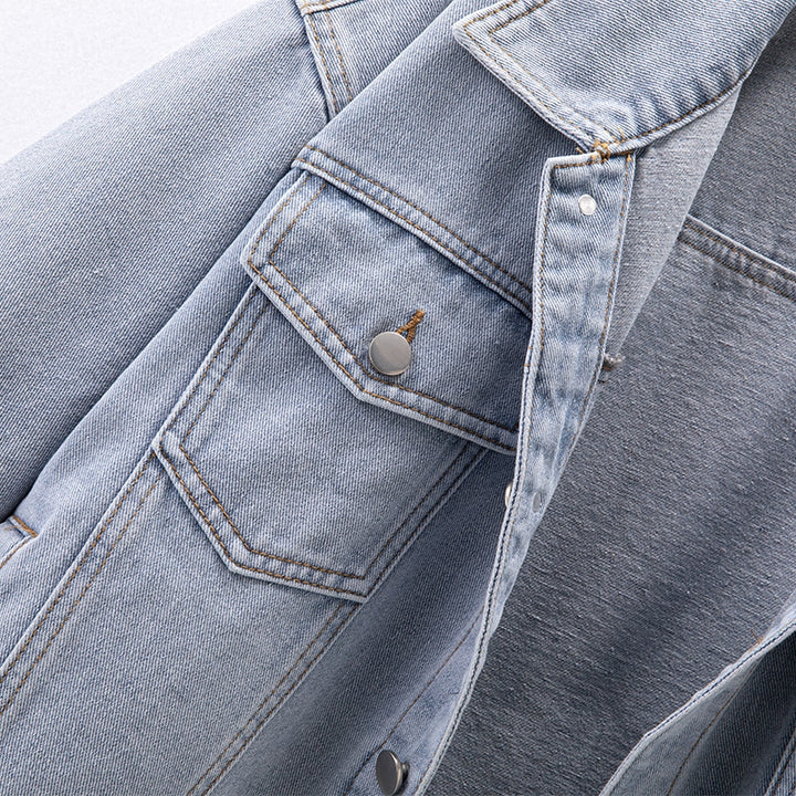 Kvinnors avslappnade denimjacka i modern oversize-snitt med bröstfickor Mirla-Eva Jonsson