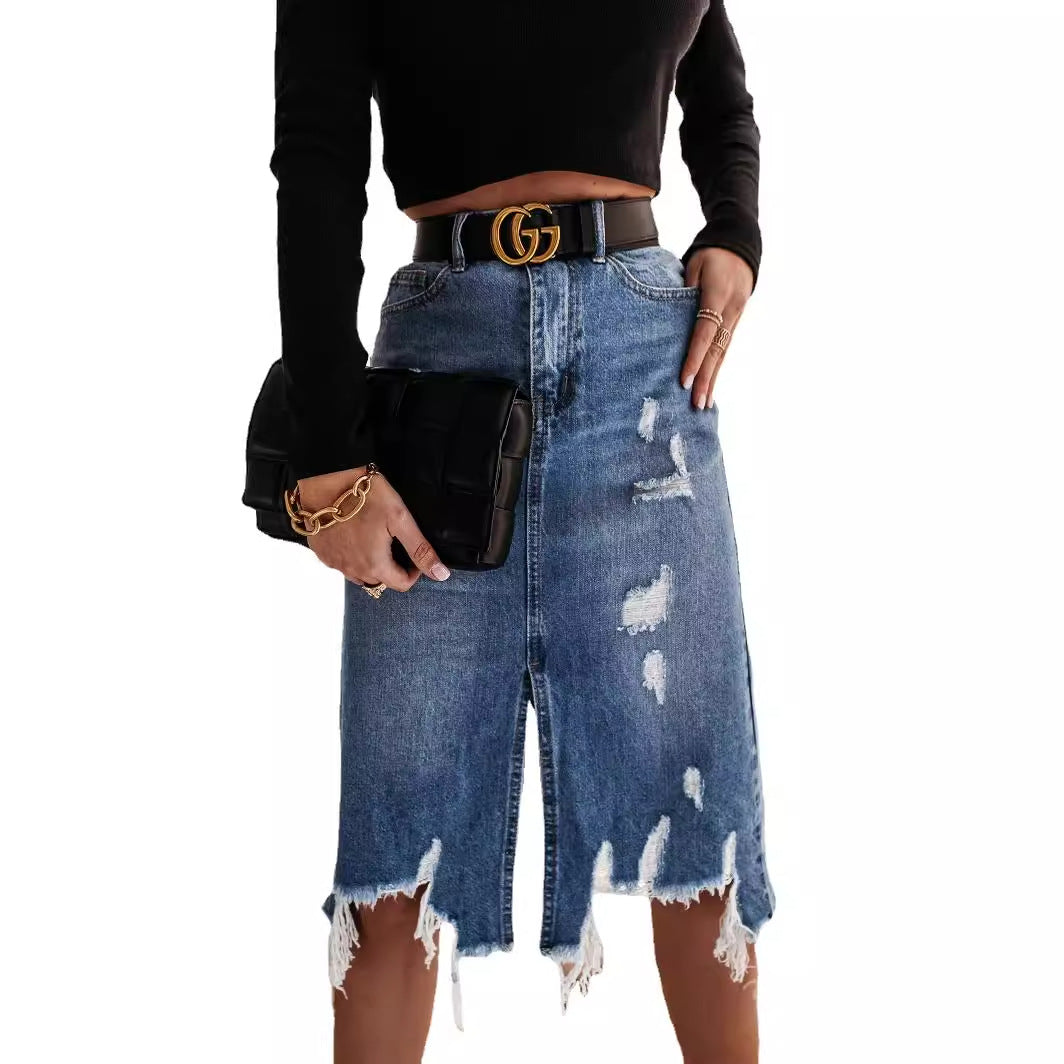 Kvinnors avslappnade denimkjol med asymmetrisk fåll och förstörda detaljer Mirla-Eva Jonsson