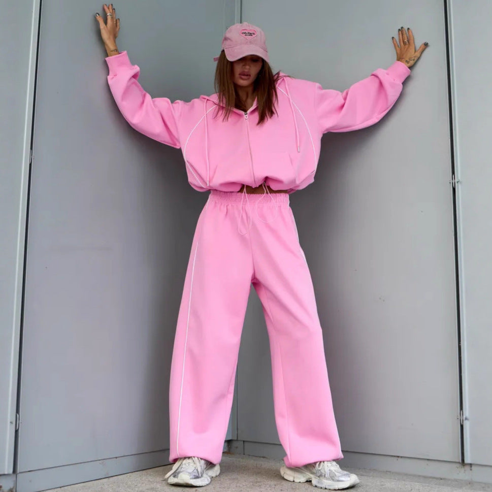 Kvinnors avslappnade fleece joggingdräkt med hög krage och lösa byxor Mirla-Eva Jonsson