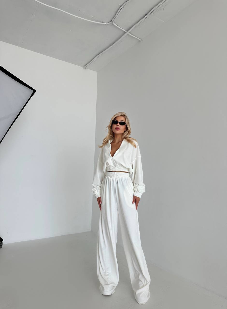 Kvinnors avslappnade fleece-set med lös topp och elastiska byxor-Eva Jonsson
