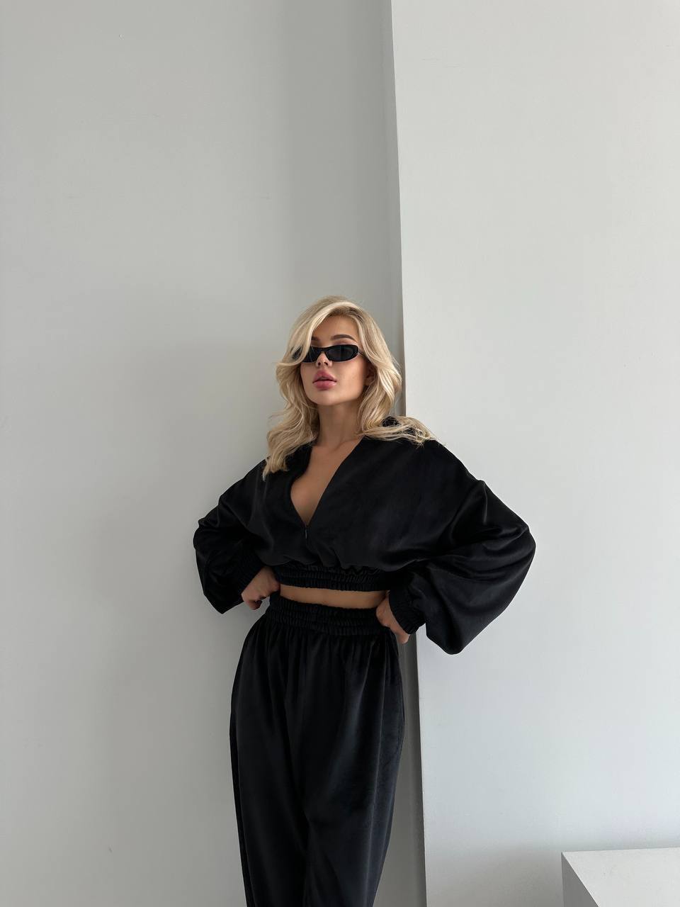 Kvinnors avslappnade fleece-set med lös topp och elastiska byxor-Eva Jonsson