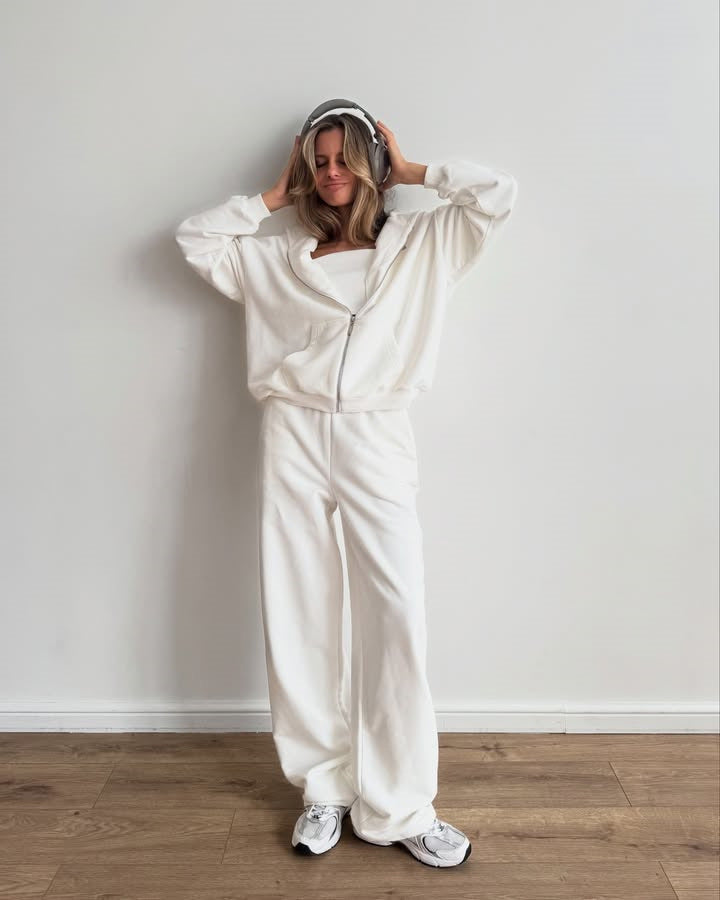 Kvinnors avslappnade fleecedress med integrerad dragkedja och vida byxor Mirla-Eva Jonsson